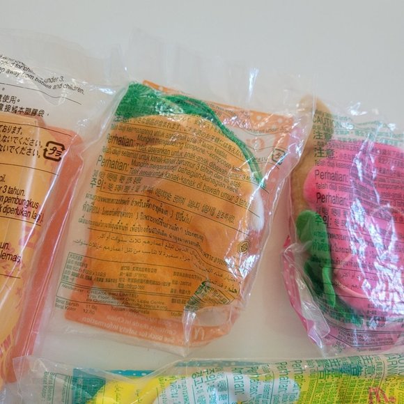 SANRIO MCDONALDS Limited Happy Meal Hello Kitty & Cinnamonroll Stuff Toy Set - Picture 10 of 10